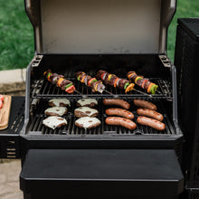 Load image into Gallery viewer, Gravity Series® 600 Digital Charcoal Griddle + Grill + Smoker
