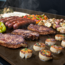 Load image into Gallery viewer, Char-griller® - Flat Iron™ Premium 4 Burner Gas Griddle / Plancha (no regulator)
