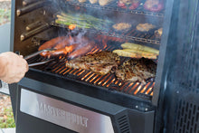 Load image into Gallery viewer, Masterbuilt Gravity Series 560 Digital Charcoal Grill &amp; Smoker
