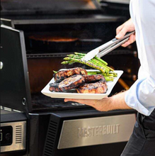 Load image into Gallery viewer, Masterbuilt Gravity Series 560 Digital Charcoal Grill &amp; Smoker
